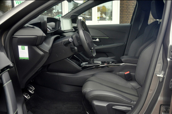 Peugeot 208 1.2 PureTech GT Navigatie | Camera | Zeer nette staat! Peugeot 208 1.2 PureTech GT Navigatie | Camera | Zeer nette staat!