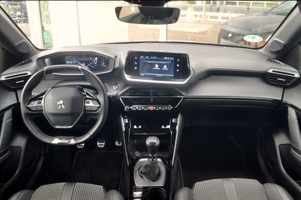 Peugeot 208 1.2 PureTech GT Navigatie | Camera | Zeer nette staat! Peugeot 208 1.2 PureTech GT Navigatie | Camera | Zeer nette staat!