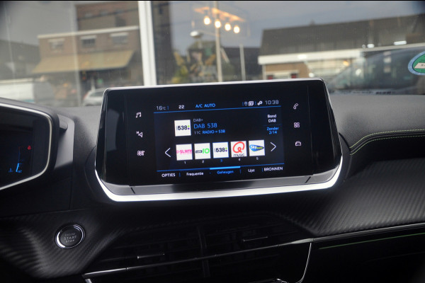 Peugeot 208 1.2 PureTech GT Navigatie | Camera | Zeer nette staat! Peugeot 208 1.2 PureTech GT Navigatie | Camera | Zeer nette staat!