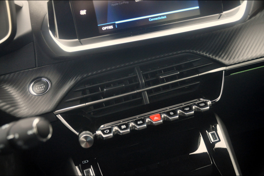 Peugeot 208 1.2 PureTech GT Navigatie | Camera | Zeer nette staat! Peugeot 208 1.2 PureTech GT Navigatie | Camera | Zeer nette staat!