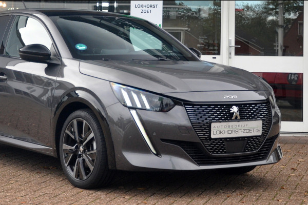 Peugeot 208 1.2 PureTech GT Navigatie | Camera | Zeer nette staat! Peugeot 208 1.2 PureTech GT Navigatie | Camera | Zeer nette staat!