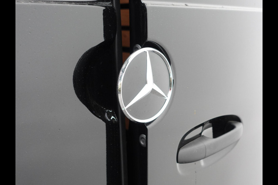 Mercedes-Benz Sprinter 315 1.9 CDI L3 RWD Navi Airco Cruise Control Trekhaak Mercedes-Benz Sprinter 315 1.9 CDI L3 RWD Navi Airco Cruise Control Trekhaak
