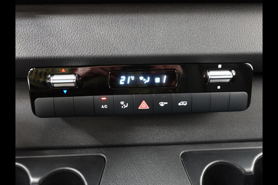Mercedes-Benz Sprinter 315 1.9 CDI L3 RWD Navi Airco Cruise Control Trekhaak Mercedes-Benz Sprinter 315 1.9 CDI L3 RWD Navi Airco Cruise Control Trekhaak