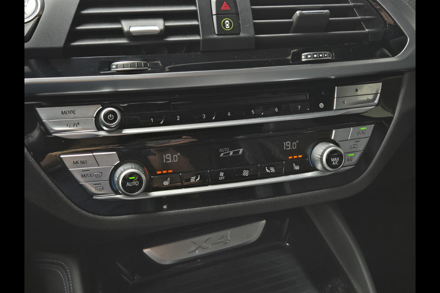 BMW X4 xDrive30i M SPORT | 360 CAMERA | PANORAMA | STOELVERWARMING | 21 INCH LM VELGEN | TREKHAAK | BMW X4 xDrive30i M SPORT | 360 CAMERA | PANORAMA | STOELVERWARMING | 21 INCH LM VELGEN | TREKHAAK |