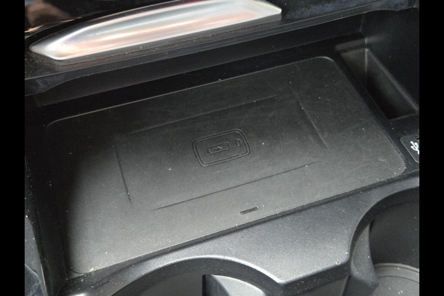 BMW X4 xDrive30i M SPORT | 360 CAMERA | PANORAMA | STOELVERWARMING | 21 INCH LM VELGEN | TREKHAAK | BMW X4 xDrive30i M SPORT | 360 CAMERA | PANORAMA | STOELVERWARMING | 21 INCH LM VELGEN | TREKHAAK |