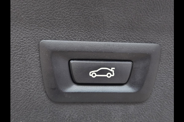 BMW X4 xDrive30i M SPORT | 360 CAMERA | PANORAMA | STOELVERWARMING | 21 INCH LM VELGEN | TREKHAAK | BMW X4 xDrive30i M SPORT | 360 CAMERA | PANORAMA | STOELVERWARMING | 21 INCH LM VELGEN | TREKHAAK |