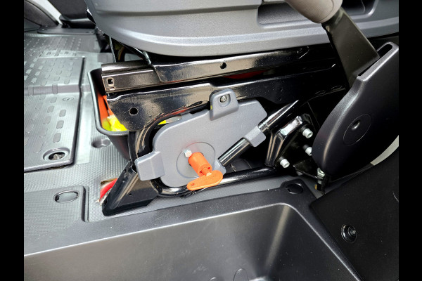 Peugeot Boxer 435 2.2 BlueHDi L4 H3 - 165 Pk - Euro 6 - Airco - ParkeerCamera - Laadklep Peugeot Boxer 435 2.2 BlueHDi L4 H3 - 165 Pk - Euro 6 - Airco - ParkeerCamera - Laadklep