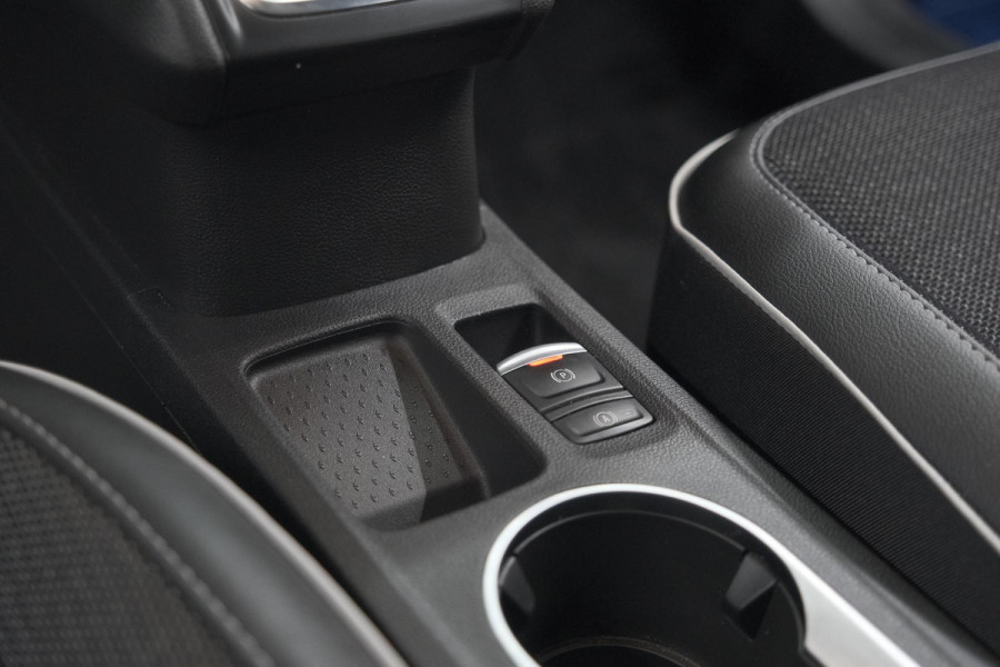 Renault Captur TCe 90 Techno | 360 Camera | Navigatie | 9.3 Inch Groot Scherm | Apple Carplay | Parkeersensoren