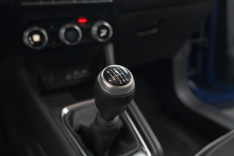 Renault Captur TCe 90 Techno | 360 Camera | Navigatie | 9.3 Inch Groot Scherm | Apple Carplay | Parkeersensoren