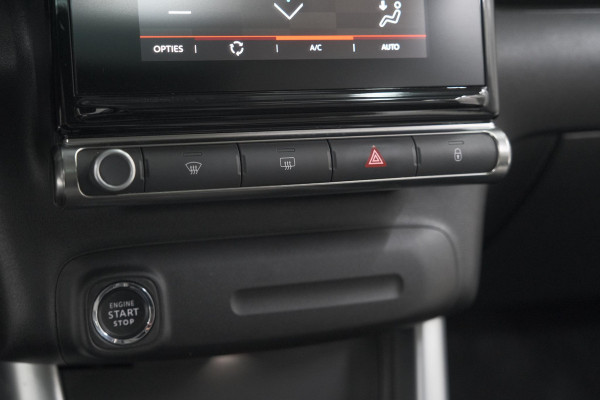 Citroën C3 Aircross PureTech 130 EAT6 S&S Shine | Trekhaak | Camera | Panoramadak | Dodehoekdetectie | Stoelverwarming | HIFI audio systeem Citroën C3 Aircross PureTech 130 EAT6 S&S Shine | Trekhaak | Camera | Panoramadak | Dodehoekdetectie | Stoelverwarming | HIFI audio systeem