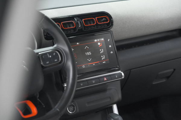 Citroën C3 Aircross PureTech 130 EAT6 S&S Shine | Trekhaak | Camera | Panoramadak | Dodehoekdetectie | Stoelverwarming | HIFI audio systeem Citroën C3 Aircross PureTech 130 EAT6 S&S Shine | Trekhaak | Camera | Panoramadak | Dodehoekdetectie | Stoelverwarming | HIFI audio systeem