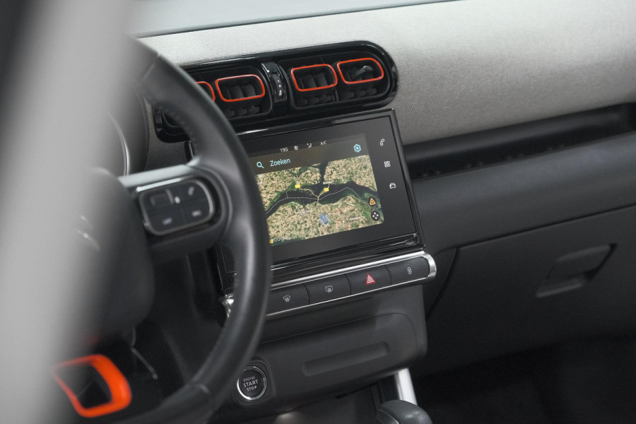 Citroën C3 Aircross PureTech 130 EAT6 S&S Shine | Trekhaak | Camera | Panoramadak | Dodehoekdetectie | Stoelverwarming | HIFI audio systeem Citroën C3 Aircross PureTech 130 EAT6 S&S Shine | Trekhaak | Camera | Panoramadak | Dodehoekdetectie | Stoelverwarming | HIFI audio systeem