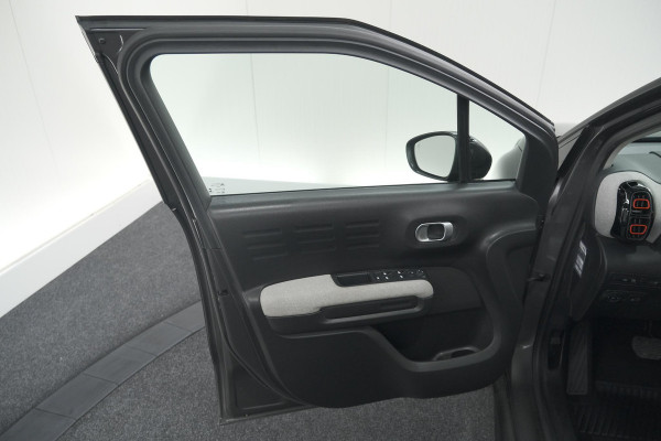 Citroën C3 Aircross PureTech 130 EAT6 S&S Shine | Trekhaak | Camera | Panoramadak | Dodehoekdetectie | Stoelverwarming | HIFI audio systeem Citroën C3 Aircross PureTech 130 EAT6 S&S Shine | Trekhaak | Camera | Panoramadak | Dodehoekdetectie | Stoelverwarming | HIFI audio systeem