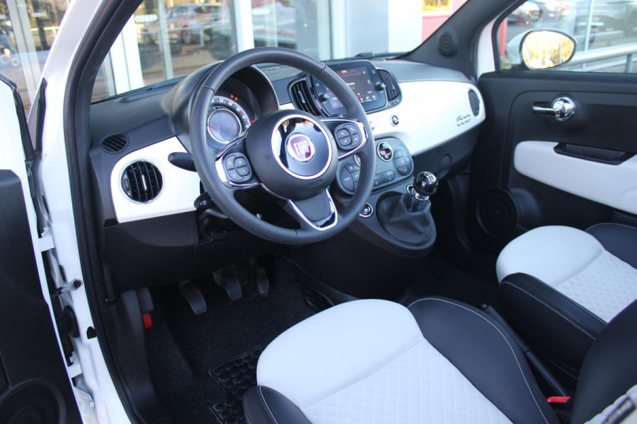 Fiat 500 1.0 72PK HYbrid DOLCEVITA CABRIO | ELEKRISCH BEDIENBAAR CABRIODAK | CLIMATE CONTROL | DAB+ RADIO | CRUISE CONTROL | HALF STOF HALF LEDEREN BEKLEDING | 15"LICHT METALEN VELGEN | LED DAGRIJ VERLICHTING | Fiat 500 1.0 72PK HYbrid DOLCEVITA CABRIO | ELEKRISCH BEDIENBAAR CABRIODAK | CLIMATE CONTROL | DAB+ RADIO | CRUISE CONTROL | HALF STOF HALF LEDEREN BEKLEDING | 15"LICHT METALEN VELGEN | LED DAGRIJ VERLICHTING |
