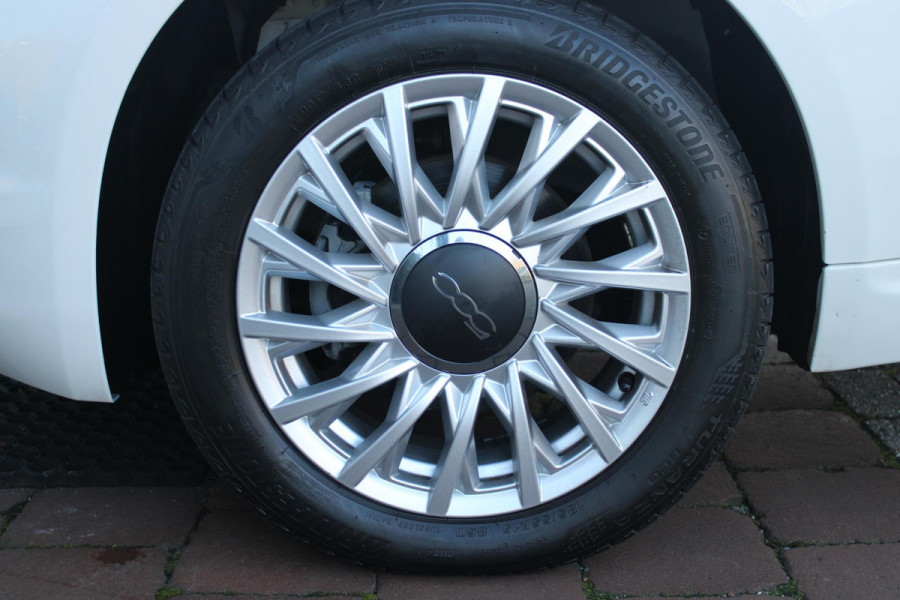 Fiat 500 1.0 72PK HYbrid DOLCEVITA CABRIO | ELEKRISCH BEDIENBAAR CABRIODAK | CLIMATE CONTROL | DAB+ RADIO | CRUISE CONTROL | HALF STOF HALF LEDEREN BEKLEDING | 15"LICHT METALEN VELGEN | LED DAGRIJ VERLICHTING | Fiat 500 1.0 72PK HYbrid DOLCEVITA CABRIO | ELEKRISCH BEDIENBAAR CABRIODAK | CLIMATE CONTROL | DAB+ RADIO | CRUISE CONTROL | HALF STOF HALF LEDEREN BEKLEDING | 15"LICHT METALEN VELGEN | LED DAGRIJ VERLICHTING |