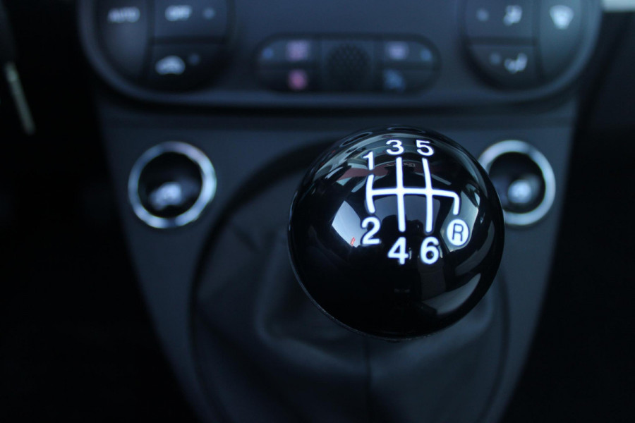 Fiat 500 1.0 72PK HYbrid DOLCEVITA CABRIO | ELEKRISCH BEDIENBAAR CABRIODAK | CLIMATE CONTROL | DAB+ RADIO | CRUISE CONTROL | HALF STOF HALF LEDEREN BEKLEDING | 15"LICHT METALEN VELGEN | LED DAGRIJ VERLICHTING | Fiat 500 1.0 72PK HYbrid DOLCEVITA CABRIO | ELEKRISCH BEDIENBAAR CABRIODAK | CLIMATE CONTROL | DAB+ RADIO | CRUISE CONTROL | HALF STOF HALF LEDEREN BEKLEDING | 15"LICHT METALEN VELGEN | LED DAGRIJ VERLICHTING |