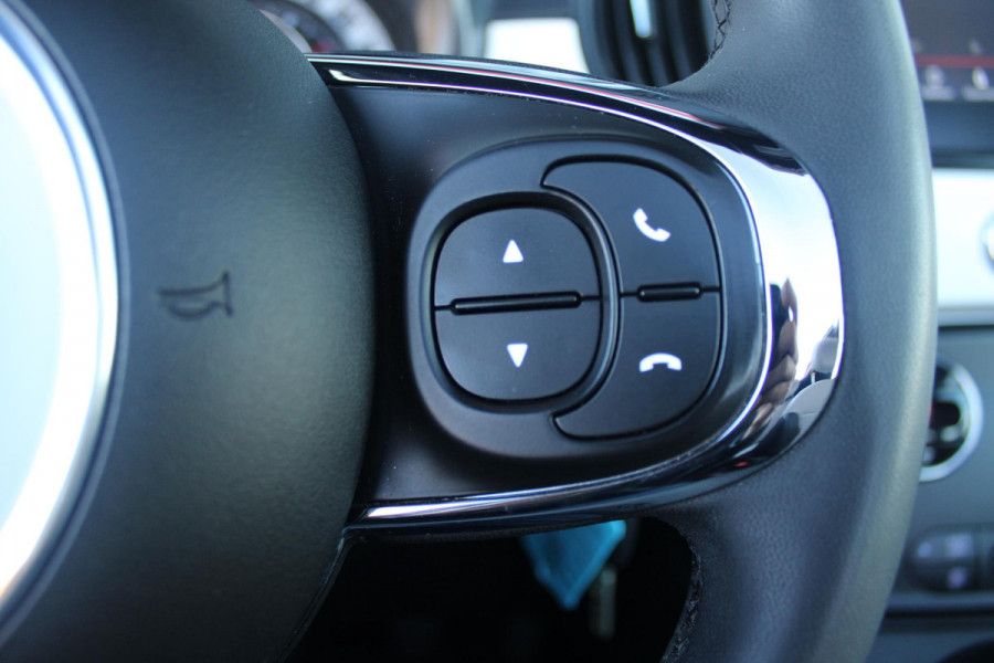 Fiat 500 1.0 72PK HYbrid DOLCEVITA CABRIO | ELEKRISCH BEDIENBAAR CABRIODAK | CLIMATE CONTROL | DAB+ RADIO | CRUISE CONTROL | HALF STOF HALF LEDEREN BEKLEDING | 15"LICHT METALEN VELGEN | LED DAGRIJ VERLICHTING | Fiat 500 1.0 72PK HYbrid DOLCEVITA CABRIO | ELEKRISCH BEDIENBAAR CABRIODAK | CLIMATE CONTROL | DAB+ RADIO | CRUISE CONTROL | HALF STOF HALF LEDEREN BEKLEDING | 15"LICHT METALEN VELGEN | LED DAGRIJ VERLICHTING |