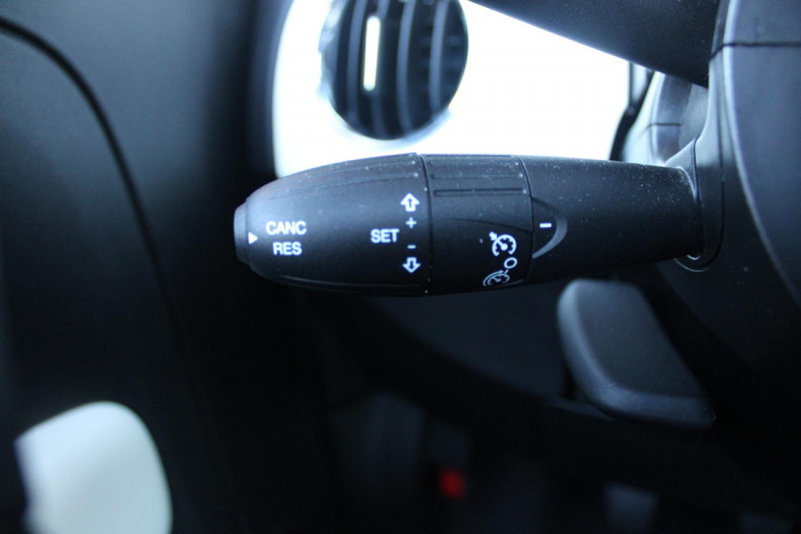 Fiat 500 1.0 72PK HYbrid DOLCEVITA CABRIO | ELEKRISCH BEDIENBAAR CABRIODAK | CLIMATE CONTROL | DAB+ RADIO | CRUISE CONTROL | HALF STOF HALF LEDEREN BEKLEDING | 15"LICHT METALEN VELGEN | LED DAGRIJ VERLICHTING | Fiat 500 1.0 72PK HYbrid DOLCEVITA CABRIO | ELEKRISCH BEDIENBAAR CABRIODAK | CLIMATE CONTROL | DAB+ RADIO | CRUISE CONTROL | HALF STOF HALF LEDEREN BEKLEDING | 15"LICHT METALEN VELGEN | LED DAGRIJ VERLICHTING |