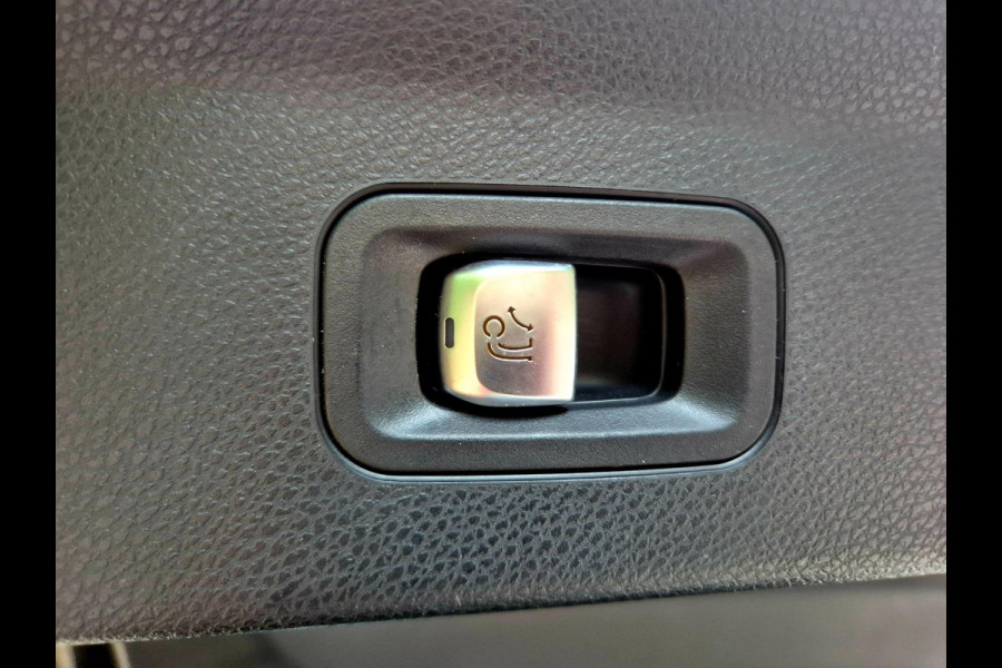 Mercedes-Benz GLC Coupé 250 4MATIC Edition 1 AMG . Leder . Schuifdak Mercedes-Benz GLC Coupé 250 4MATIC Edition 1 AMG . Leder . Schuifdak