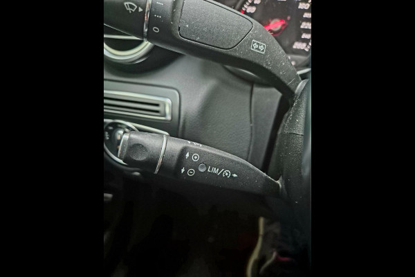 Mercedes-Benz GLC Coupé 250 4MATIC Edition 1 AMG . Leder . Schuifdak Mercedes-Benz GLC Coupé 250 4MATIC Edition 1 AMG . Leder . Schuifdak