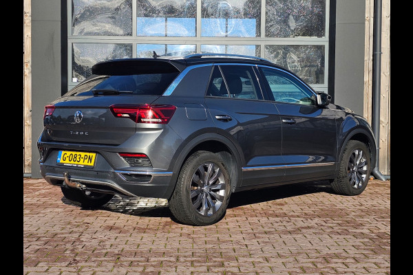 Volkswagen T-Roc 1.5 TSI Sport Business R | Automaat | Trekhaak | Lane Assist | Blind Spot | LED | Navi | ACC | PDC | Winterpakket | Virtual Cockpit  | Volkswagen T-Roc 1.5 TSI Sport Business R | Automaat | Trekhaak | Lane Assist | Blind Spot | LED | Navi | ACC | PDC | Winterpakket | Virtual Cockpit  |
