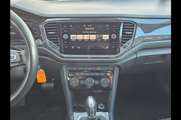 Volkswagen T-Roc 1.5 TSI Sport Business R | Automaat | Trekhaak | Lane Assist | Blind Spot | LED | Navi | ACC | PDC | Winterpakket | Virtual Cockpit  | Volkswagen T-Roc 1.5 TSI Sport Business R | Automaat | Trekhaak | Lane Assist | Blind Spot | LED | Navi | ACC | PDC | Winterpakket | Virtual Cockpit  |