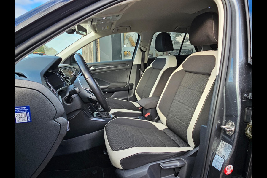 Volkswagen T-Roc 1.5 TSI Sport Business R | Automaat | Trekhaak | Lane Assist | Blind Spot | LED | Navi | ACC | PDC | Winterpakket | Virtual Cockpit  | Volkswagen T-Roc 1.5 TSI Sport Business R | Automaat | Trekhaak | Lane Assist | Blind Spot | LED | Navi | ACC | PDC | Winterpakket | Virtual Cockpit  |