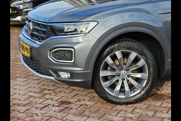 Volkswagen T-Roc 1.5 TSI Sport Business R | Automaat | Trekhaak | Lane Assist | Blind Spot | LED | Navi | ACC | PDC | Winterpakket | Virtual Cockpit  | Volkswagen T-Roc 1.5 TSI Sport Business R | Automaat | Trekhaak | Lane Assist | Blind Spot | LED | Navi | ACC | PDC | Winterpakket | Virtual Cockpit  |