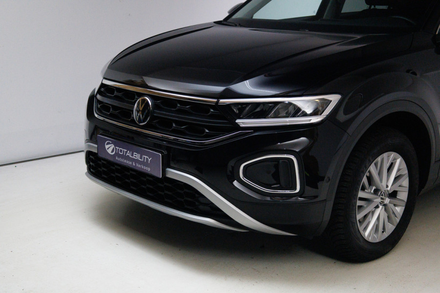 Volkswagen Tayron 1.5 eHybrid R-Line Edition 272 PK | Elec. trekhaak | Panoramadak | Elec. achterklep | 360 graden Camera, Adaptieve Cruise, Travelassistant, IQ light, RIJKLAARPRIJS Volkswagen Tayron 1.5 eHybrid R-Line Edition 272 PK | Elec. trekhaak | Panoramadak | Elec. achterklep | 360 graden Camera, Adaptieve Cruise, Travelassistant, IQ light, RIJKLAARPRIJS