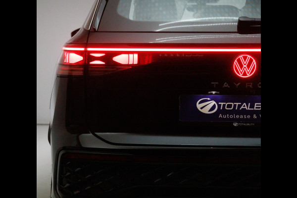 Volkswagen Tayron 1.5 eHybrid R-Line Edition 272 PK | Elec. trekhaak | Panoramadak | Elec. achterklep | 360 graden Camera, Adaptieve Cruise, Travelassistant, IQ light, RIJKLAARPRIJS Volkswagen Tayron 1.5 eHybrid R-Line Edition 272 PK | Elec. trekhaak | Panoramadak | Elec. achterklep | 360 graden Camera, Adaptieve Cruise, Travelassistant, IQ light, RIJKLAARPRIJS