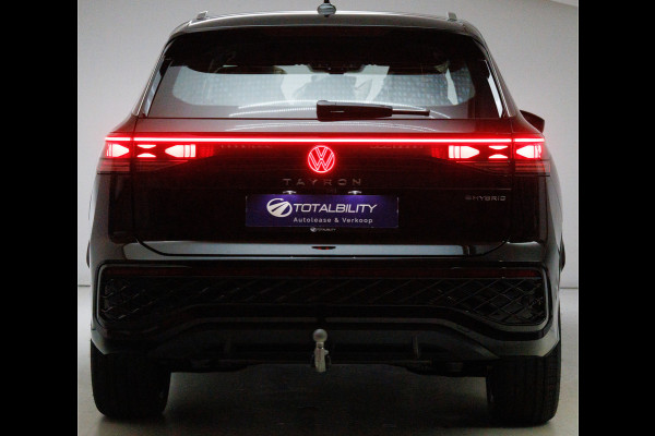 Volkswagen Tayron 1.5 eHybrid R-Line Edition 272 PK | Elec. trekhaak | Panoramadak | Elec. achterklep | 360 graden Camera, Adaptieve Cruise, Travelassistant, IQ light, RIJKLAARPRIJS Volkswagen Tayron 1.5 eHybrid R-Line Edition 272 PK | Elec. trekhaak | Panoramadak | Elec. achterklep | 360 graden Camera, Adaptieve Cruise, Travelassistant, IQ light, RIJKLAARPRIJS