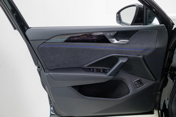 Volkswagen Tayron 1.5 eHybrid R-Line Edition 272 PK | Elec. trekhaak | Panoramadak | Elec. achterklep | 360 graden Camera, Adaptieve Cruise, Travelassistant, IQ light, RIJKLAARPRIJS Volkswagen Tayron 1.5 eHybrid R-Line Edition 272 PK | Elec. trekhaak | Panoramadak | Elec. achterklep | 360 graden Camera, Adaptieve Cruise, Travelassistant, IQ light, RIJKLAARPRIJS