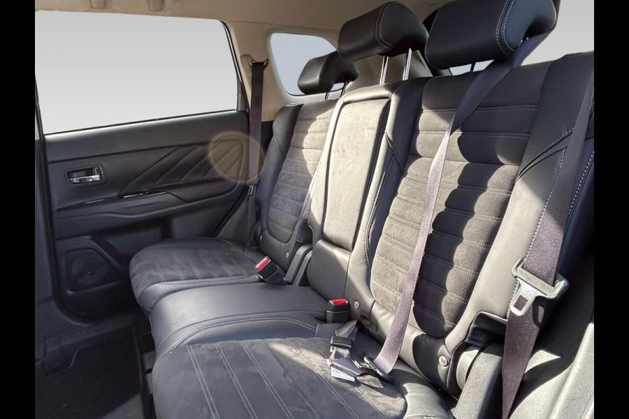 Mitsubishi Outlander 2.4 PHEV Intense+