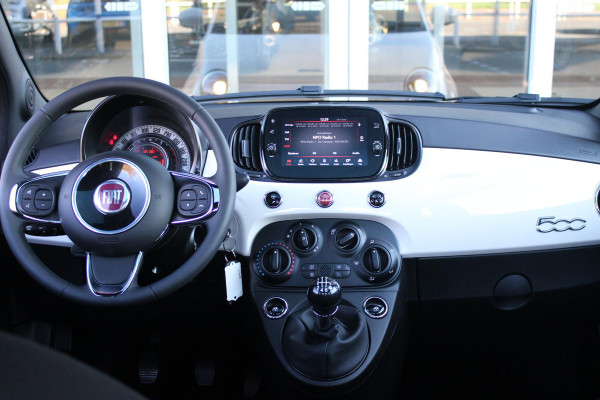 Fiat 500 1.0 72PK HYbrid DOLCEVITA FINALE | PANORAMA DAK | APPLE CARPLAY / ANDROID AUTO | ELEKTRISCHE RAMEN VOOR | PARKEERSENSOREN ACHTER |  LED DAGRIJVERLICHTING | 15"LICHTMETALEN VELGEN | CRUISE CONTROL | IN 2 DELEN NEERKLAPBARE ACHTERBANK | AIRCO | MISTLAMPEN VOOR | Fiat 500 1.0 72PK HYbrid DOLCEVITA FINALE | PANORAMA DAK | APPLE CARPLAY / ANDROID AUTO | ELEKTRISCHE RAMEN VOOR | PARKEERSENSOREN ACHTER |  LED DAGRIJVERLICHTING | 15"LICHTMETALEN VELGEN | CRUISE CONTROL | IN 2 DELEN NEERKLAPBARE ACHTERBANK | AIRCO | MISTLAMPEN VOOR |