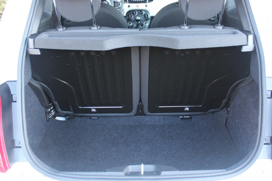 Fiat 500 1.0 72PK HYbrid DOLCEVITA FINALE | PANORAMA DAK | APPLE CARPLAY / ANDROID AUTO | ELEKTRISCHE RAMEN VOOR | PARKEERSENSOREN ACHTER |  LED DAGRIJVERLICHTING | 15"LICHTMETALEN VELGEN | CRUISE CONTROL | IN 2 DELEN NEERKLAPBARE ACHTERBANK | AIRCO | MISTLAMPEN VOOR | Fiat 500 1.0 72PK HYbrid DOLCEVITA FINALE | PANORAMA DAK | APPLE CARPLAY / ANDROID AUTO | ELEKTRISCHE RAMEN VOOR | PARKEERSENSOREN ACHTER |  LED DAGRIJVERLICHTING | 15"LICHTMETALEN VELGEN | CRUISE CONTROL | IN 2 DELEN NEERKLAPBARE ACHTERBANK | AIRCO | MISTLAMPEN VOOR |