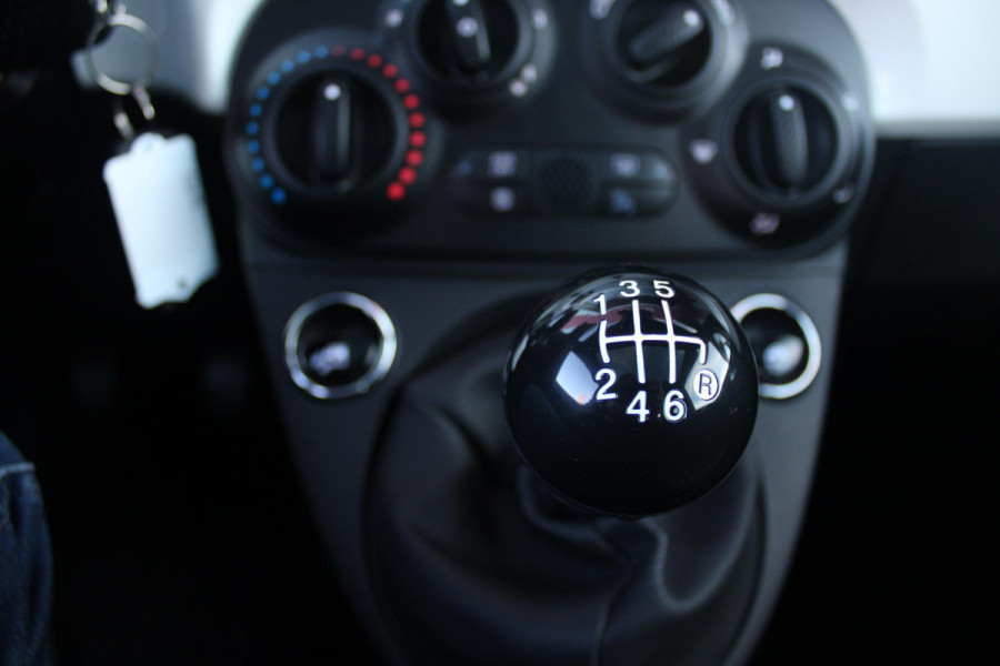 Fiat 500 1.0 72PK HYbrid DOLCEVITA FINALE | PANORAMA DAK | APPLE CARPLAY / ANDROID AUTO | ELEKTRISCHE RAMEN VOOR | PARKEERSENSOREN ACHTER |  LED DAGRIJVERLICHTING | 15"LICHTMETALEN VELGEN | CRUISE CONTROL | IN 2 DELEN NEERKLAPBARE ACHTERBANK | AIRCO | MISTLAMPEN VOOR | Fiat 500 1.0 72PK HYbrid DOLCEVITA FINALE | PANORAMA DAK | APPLE CARPLAY / ANDROID AUTO | ELEKTRISCHE RAMEN VOOR | PARKEERSENSOREN ACHTER |  LED DAGRIJVERLICHTING | 15"LICHTMETALEN VELGEN | CRUISE CONTROL | IN 2 DELEN NEERKLAPBARE ACHTERBANK | AIRCO | MISTLAMPEN VOOR |