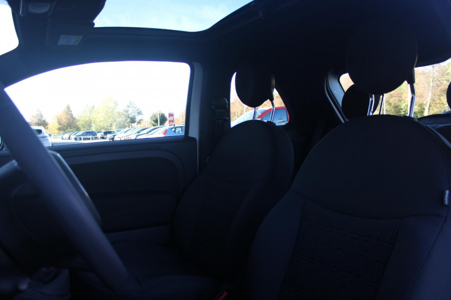 Fiat 500 1.0 72PK HYbrid DOLCEVITA FINALE | PANORAMA DAK | APPLE CARPLAY / ANDROID AUTO | ELEKTRISCHE RAMEN VOOR | PARKEERSENSOREN ACHTER |  LED DAGRIJVERLICHTING | 15"LICHTMETALEN VELGEN | CRUISE CONTROL | IN 2 DELEN NEERKLAPBARE ACHTERBANK | AIRCO | MISTLAMPEN VOOR | Fiat 500 1.0 72PK HYbrid DOLCEVITA FINALE | PANORAMA DAK | APPLE CARPLAY / ANDROID AUTO | ELEKTRISCHE RAMEN VOOR | PARKEERSENSOREN ACHTER |  LED DAGRIJVERLICHTING | 15"LICHTMETALEN VELGEN | CRUISE CONTROL | IN 2 DELEN NEERKLAPBARE ACHTERBANK | AIRCO | MISTLAMPEN VOOR |