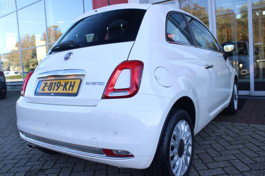 Fiat 500 1.0 72PK HYbrid DOLCEVITA FINALE | PANORAMA DAK | APPLE CARPLAY / ANDROID AUTO | ELEKTRISCHE RAMEN VOOR | PARKEERSENSOREN ACHTER |  LED DAGRIJVERLICHTING | 15"LICHTMETALEN VELGEN | CRUISE CONTROL | IN 2 DELEN NEERKLAPBARE ACHTERBANK | AIRCO | MISTLAMPEN VOOR | Fiat 500 1.0 72PK HYbrid DOLCEVITA FINALE | PANORAMA DAK | APPLE CARPLAY / ANDROID AUTO | ELEKTRISCHE RAMEN VOOR | PARKEERSENSOREN ACHTER |  LED DAGRIJVERLICHTING | 15"LICHTMETALEN VELGEN | CRUISE CONTROL | IN 2 DELEN NEERKLAPBARE ACHTERBANK | AIRCO | MISTLAMPEN VOOR |