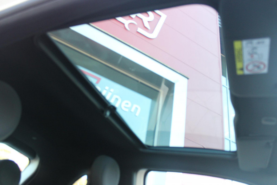 Fiat 500 1.0 72PK HYbrid DOLCEVITA FINALE | PANORAMA DAK | APPLE CARPLAY / ANDROID AUTO | ELEKTRISCHE RAMEN VOOR | PARKEERSENSOREN ACHTER |  LED DAGRIJVERLICHTING | 15"LICHTMETALEN VELGEN | CRUISE CONTROL | IN 2 DELEN NEERKLAPBARE ACHTERBANK | AIRCO | MISTLAMPEN VOOR | Fiat 500 1.0 72PK HYbrid DOLCEVITA FINALE | PANORAMA DAK | APPLE CARPLAY / ANDROID AUTO | ELEKTRISCHE RAMEN VOOR | PARKEERSENSOREN ACHTER |  LED DAGRIJVERLICHTING | 15"LICHTMETALEN VELGEN | CRUISE CONTROL | IN 2 DELEN NEERKLAPBARE ACHTERBANK | AIRCO | MISTLAMPEN VOOR |