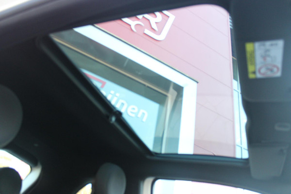 Fiat 500 1.0 72PK HYbrid DOLCEVITA FINALE | PANORAMA DAK | APPLE CARPLAY / ANDROID AUTO | ELEKTRISCHE RAMEN VOOR | PARKEERSENSOREN ACHTER |  LED DAGRIJVERLICHTING | 15"LICHTMETALEN VELGEN | CRUISE CONTROL | IN 2 DELEN NEERKLAPBARE ACHTERBANK | AIRCO | MISTLAMPEN VOOR | Fiat 500 1.0 72PK HYbrid DOLCEVITA FINALE | PANORAMA DAK | APPLE CARPLAY / ANDROID AUTO | ELEKTRISCHE RAMEN VOOR | PARKEERSENSOREN ACHTER |  LED DAGRIJVERLICHTING | 15"LICHTMETALEN VELGEN | CRUISE CONTROL | IN 2 DELEN NEERKLAPBARE ACHTERBANK | AIRCO | MISTLAMPEN VOOR |