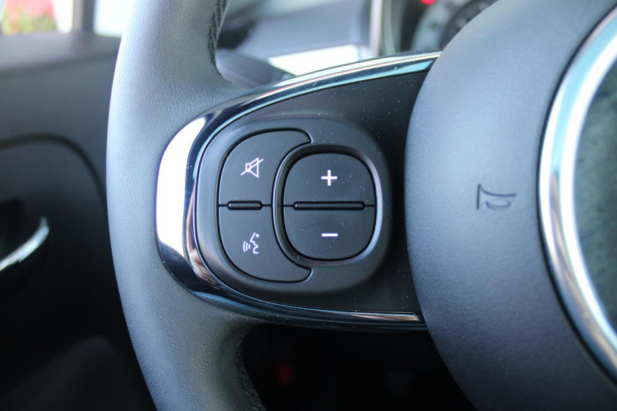 Fiat 500 1.0 72PK HYbrid DOLCEVITA FINALE | PANORAMA DAK | APPLE CARPLAY / ANDROID AUTO | ELEKTRISCHE RAMEN VOOR | PARKEERSENSOREN ACHTER |  LED DAGRIJVERLICHTING | 15"LICHTMETALEN VELGEN | CRUISE CONTROL | IN 2 DELEN NEERKLAPBARE ACHTERBANK | AIRCO | MISTLAMPEN VOOR | Fiat 500 1.0 72PK HYbrid DOLCEVITA FINALE | PANORAMA DAK | APPLE CARPLAY / ANDROID AUTO | ELEKTRISCHE RAMEN VOOR | PARKEERSENSOREN ACHTER |  LED DAGRIJVERLICHTING | 15"LICHTMETALEN VELGEN | CRUISE CONTROL | IN 2 DELEN NEERKLAPBARE ACHTERBANK | AIRCO | MISTLAMPEN VOOR |