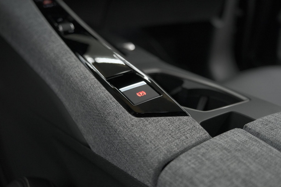 Peugeot 5008 HYbrid 145 e-DCS6 GT | Panoramadak | Camera | Elektrische Achterklep | Adaptieve Cruise Control