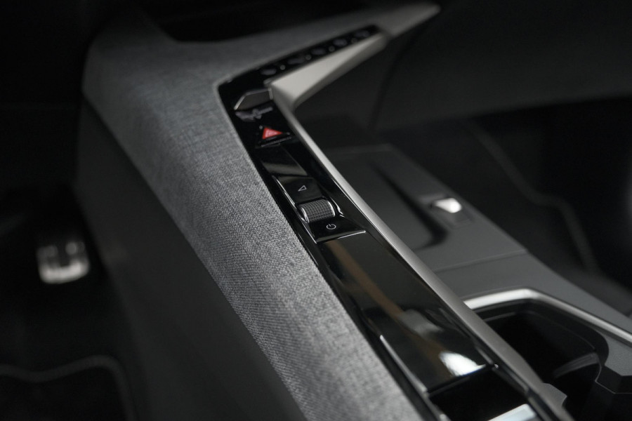 Peugeot 5008 HYbrid 145 e-DCS6 GT | Panoramadak | Camera | Elektrische Achterklep | Adaptieve Cruise Control