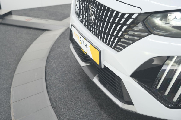 Peugeot 2008 PureTech 130 EAT8 GT | Camera | Apple Carplay | Parkeersensoren Peugeot 2008 PureTech 130 EAT8 GT | Camera | Apple Carplay | Parkeersensoren