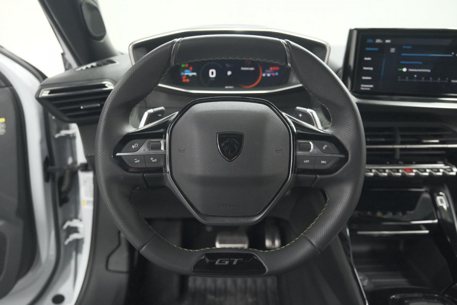 Peugeot 2008 PureTech 130 EAT8 GT | Camera | Apple Carplay | Parkeersensoren Peugeot 2008 PureTech 130 EAT8 GT | Camera | Apple Carplay | Parkeersensoren