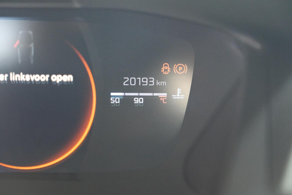 Peugeot 2008 PureTech 130 EAT8 GT | Camera | Apple Carplay | Parkeersensoren Peugeot 2008 PureTech 130 EAT8 GT | Camera | Apple Carplay | Parkeersensoren