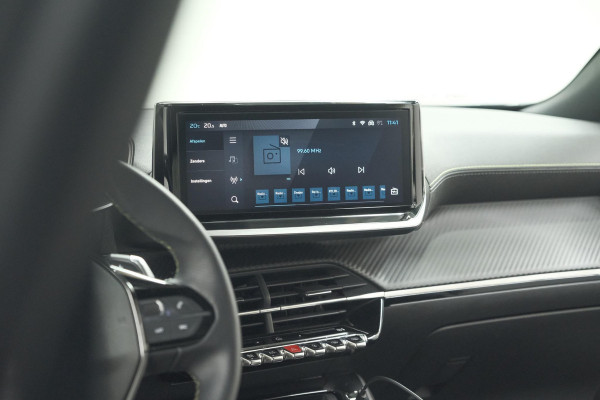Peugeot 2008 PureTech 130 EAT8 GT | Camera | Apple Carplay | Parkeersensoren Peugeot 2008 PureTech 130 EAT8 GT | Camera | Apple Carplay | Parkeersensoren