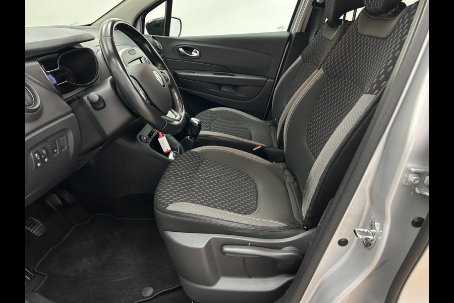 Renault Captur Occasion 0.9 TCe Intens | Grijs | Airco | Tweedehands Renault Captur | Cruisecontrol | Bluetooth audio Renault Captur Occasion 0.9 TCe Intens | Grijs | Airco | Tweedehands Renault Captur | Cruisecontrol | Bluetooth audio