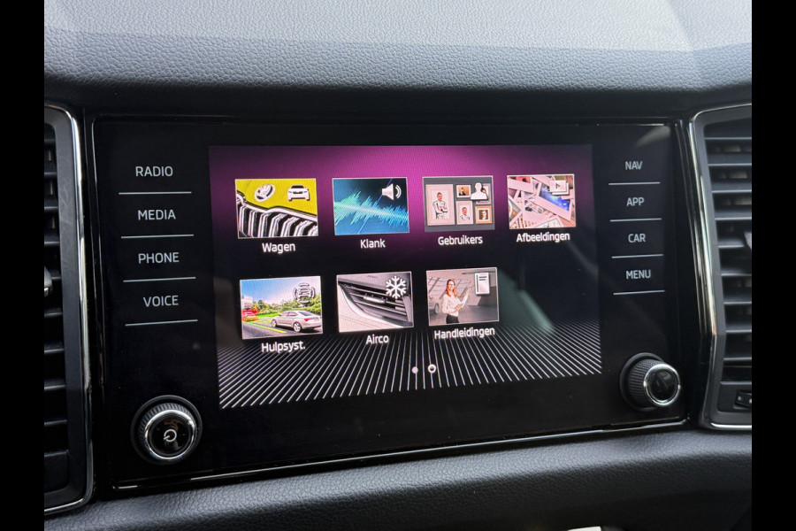 Škoda Kodiaq 1.5 TSI Sportline Business | 125 Years | Apple Carplay | Camera Škoda Kodiaq 1.5 TSI Sportline Business | 125 Years | Apple Carplay | Camera