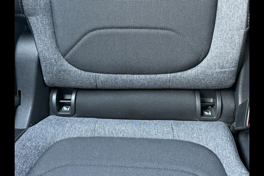 Škoda Kodiaq 1.5 TSI Sportline Business | 125 Years | Apple Carplay | Camera Škoda Kodiaq 1.5 TSI Sportline Business | 125 Years | Apple Carplay | Camera